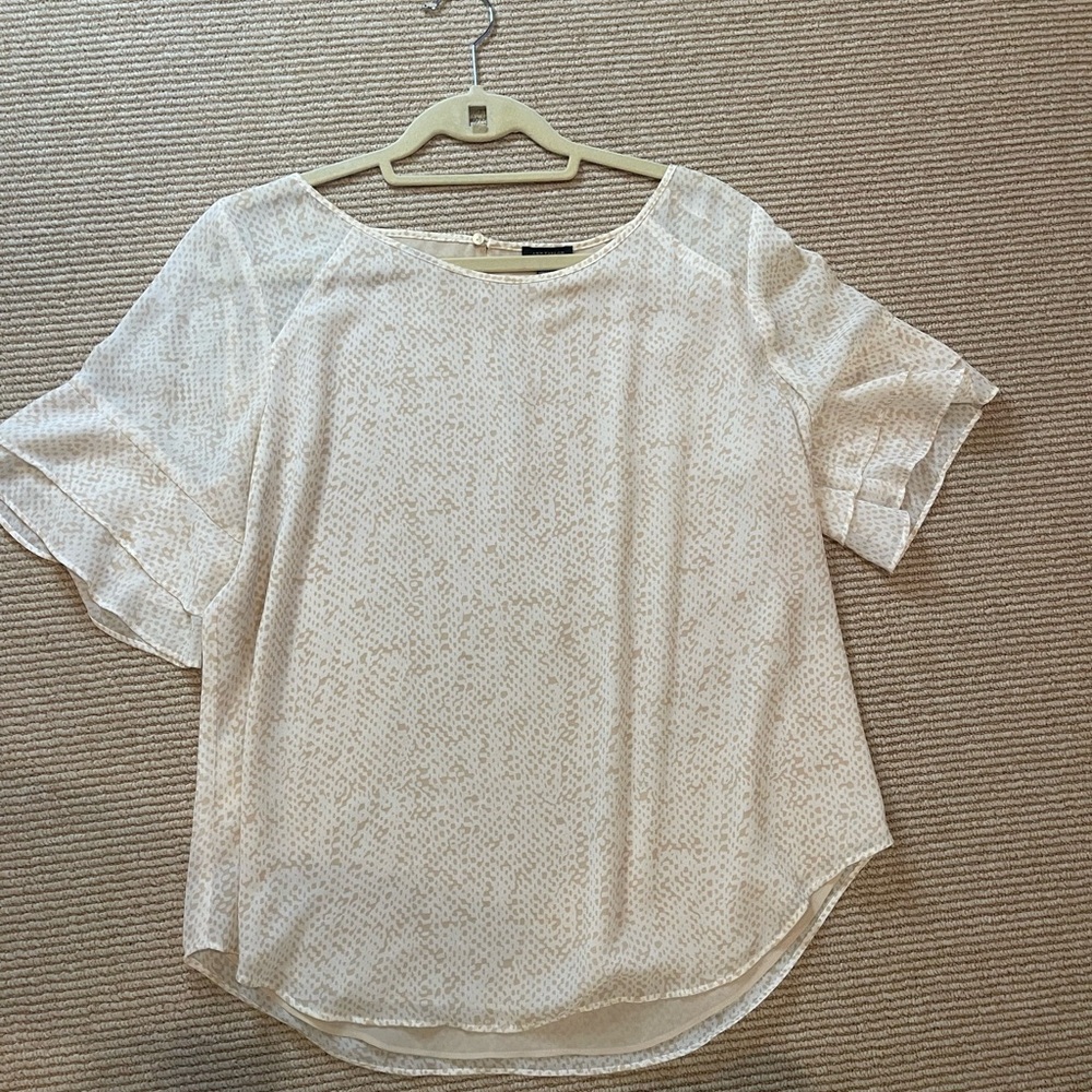 Ann Taylor Cream Blouse with Subtle Pattern
